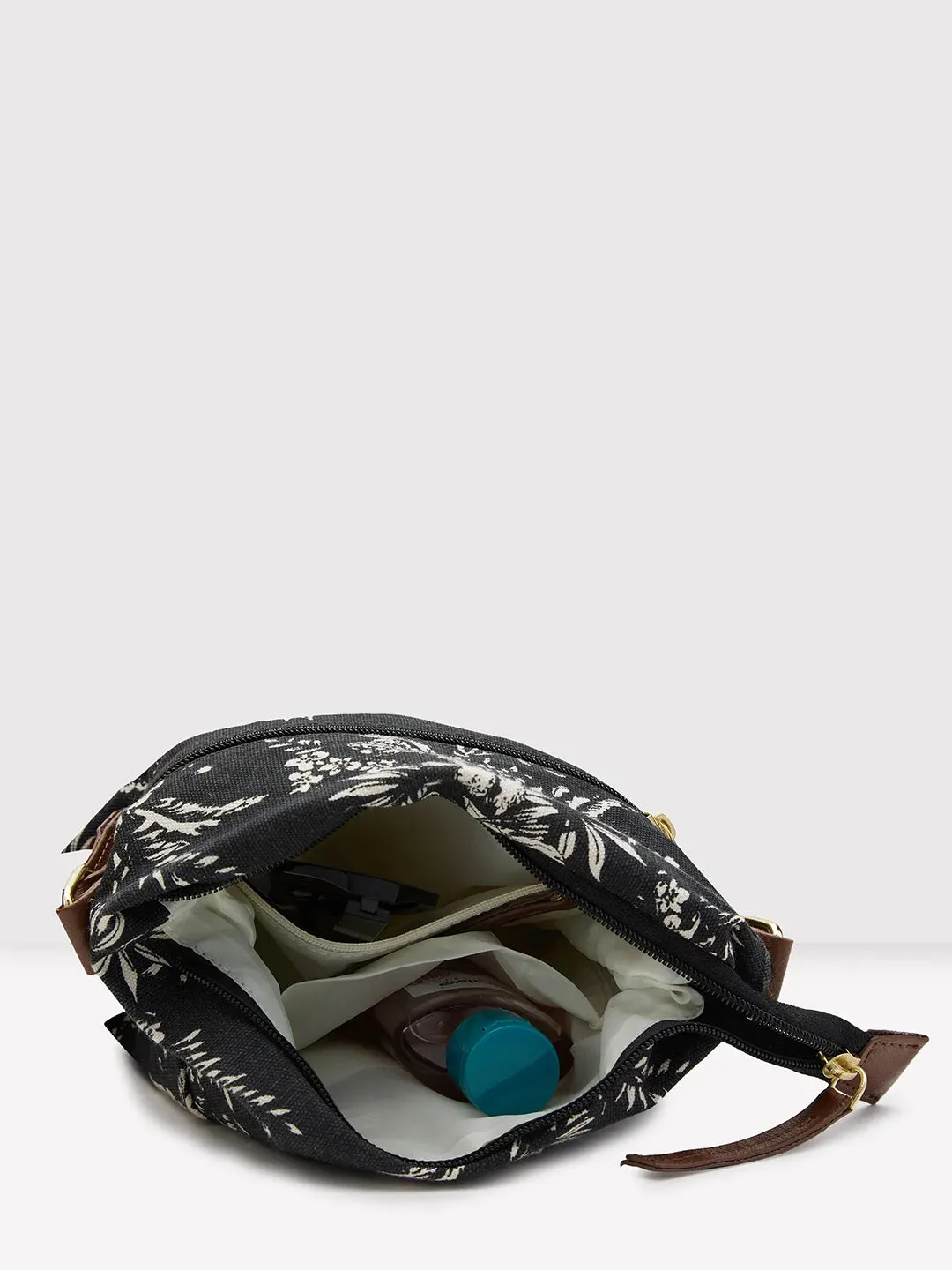 Caprese Kendall Sling Medium Black
