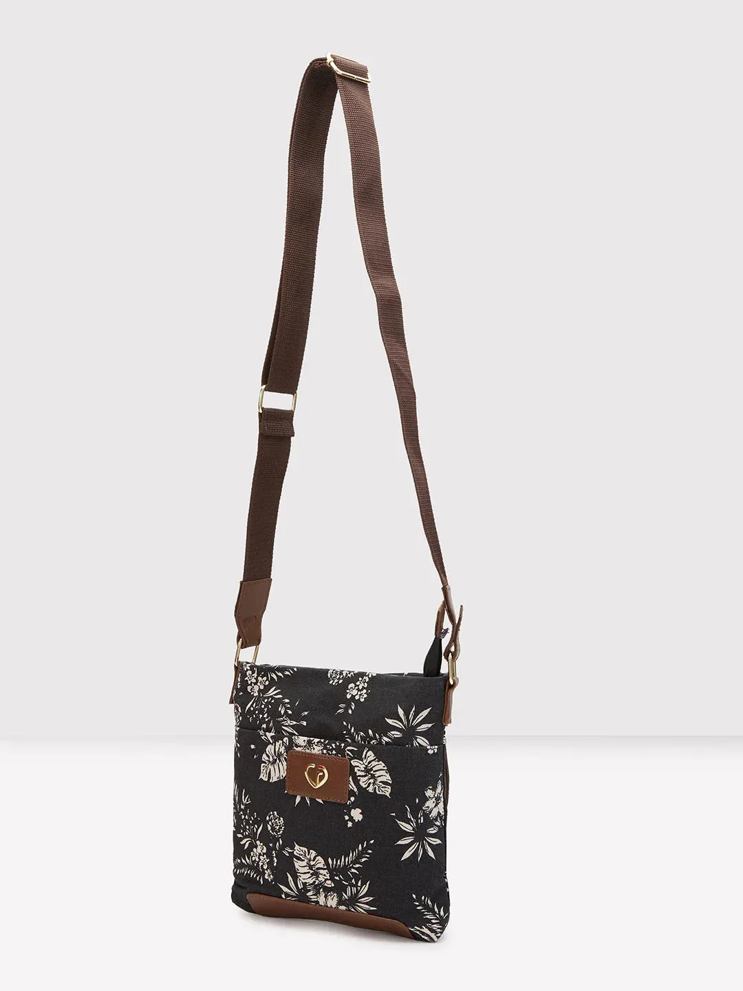 Caprese Kendall Sling Medium Black