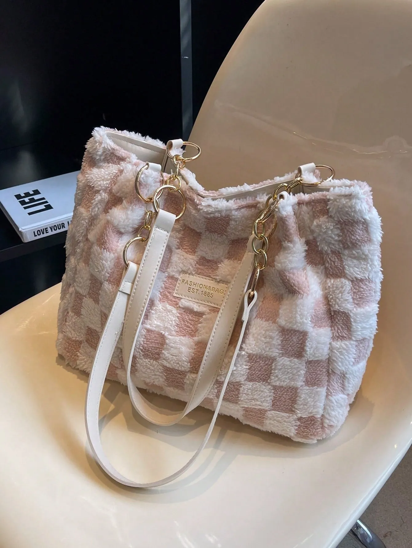 New Arrivals Plaid Pattern Lady's Stylish Tote Bag For Fall And Winter